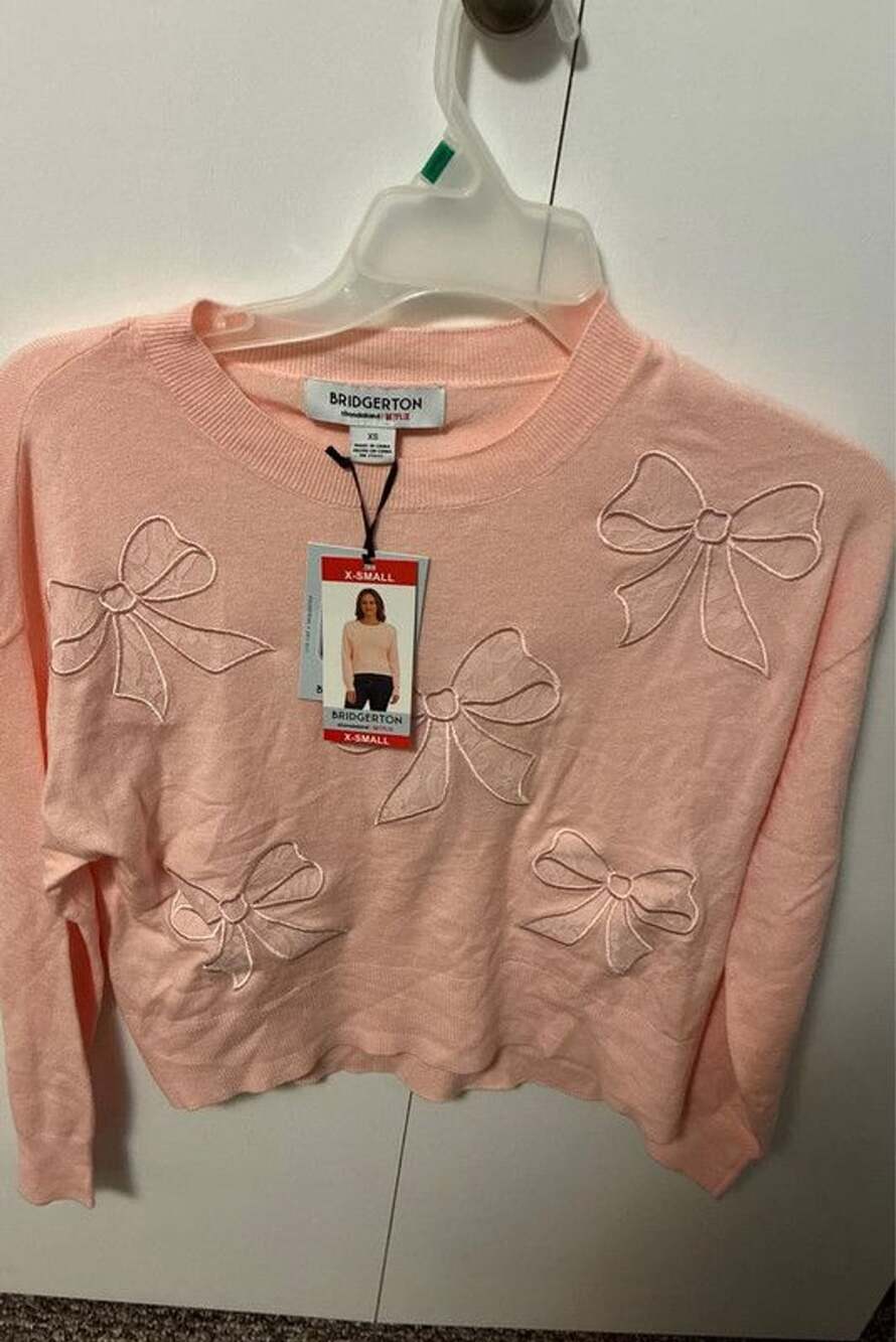 Women’s xsmall nwt bridgerton lace bow pink sweater